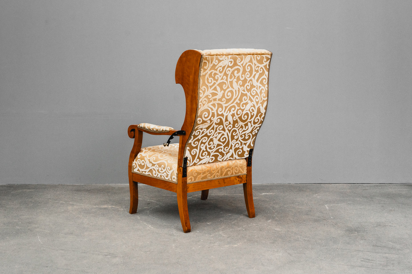 Bequemer Biedermeier Ohrensessel