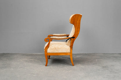 Bequemer Biedermeier Ohrensessel