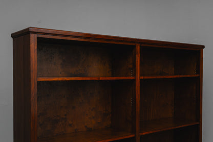 Schlichtes Jugendstil Bücherregal