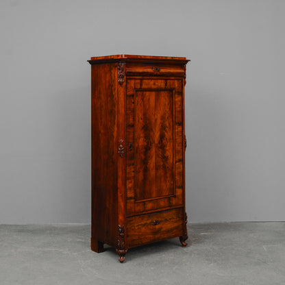 Elegantes Louis Philippe Vertiko
