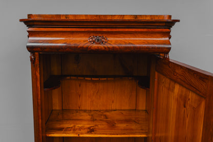 Elegantes Louis Philippe Vertiko