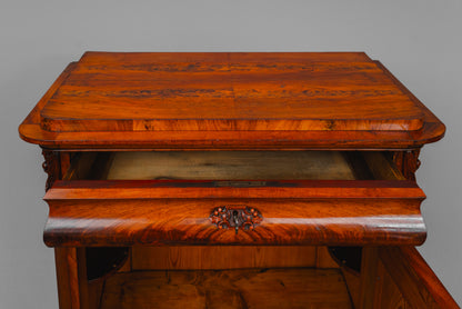 Elegantes Louis Philippe Vertiko