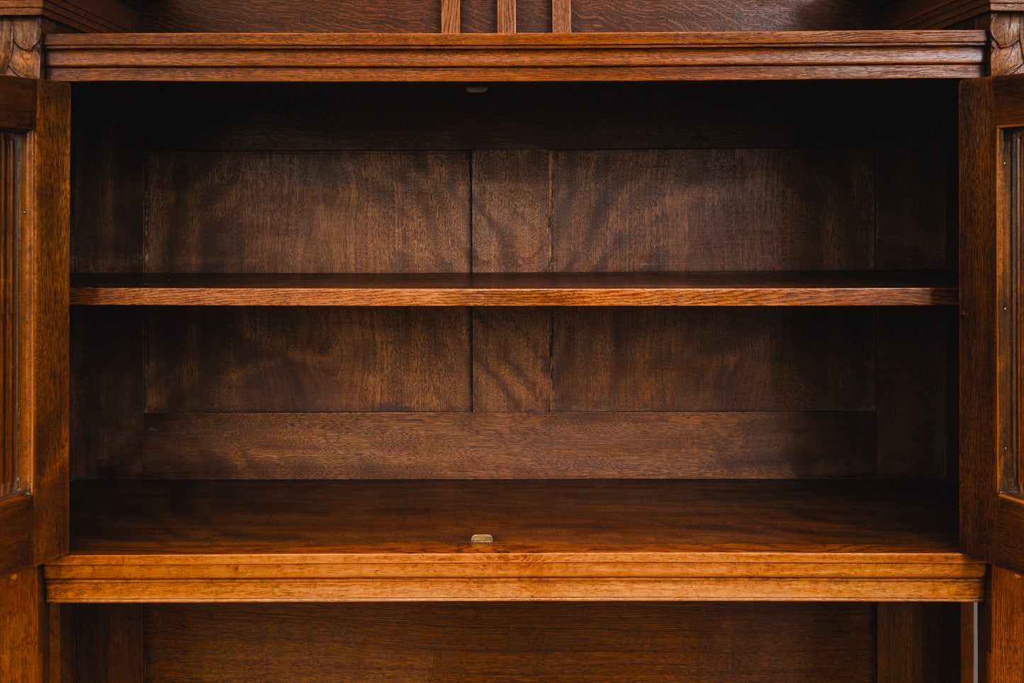 Beeindruckender Jugendstil Buffetschrank