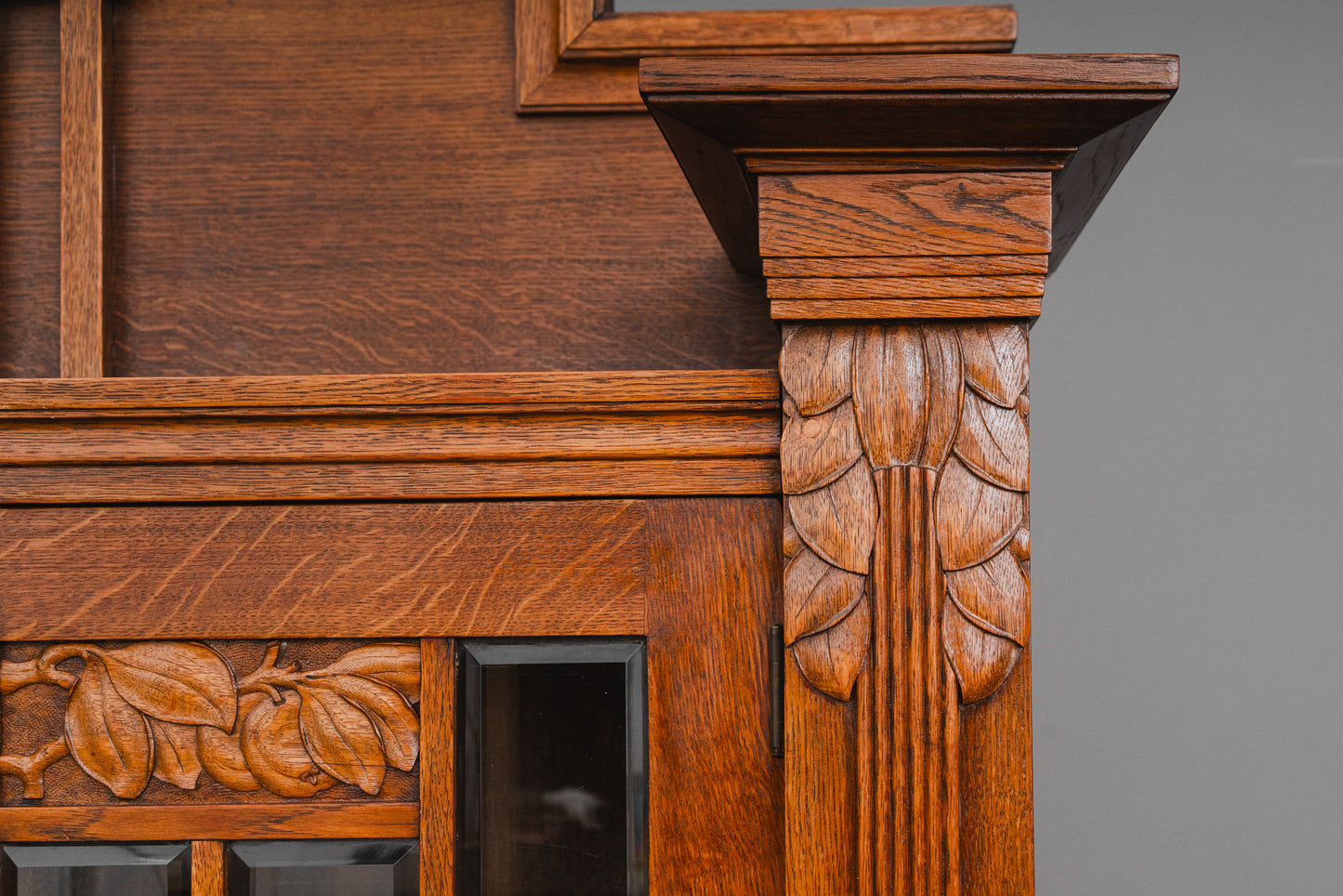 Beeindruckender Jugendstil Buffetschrank