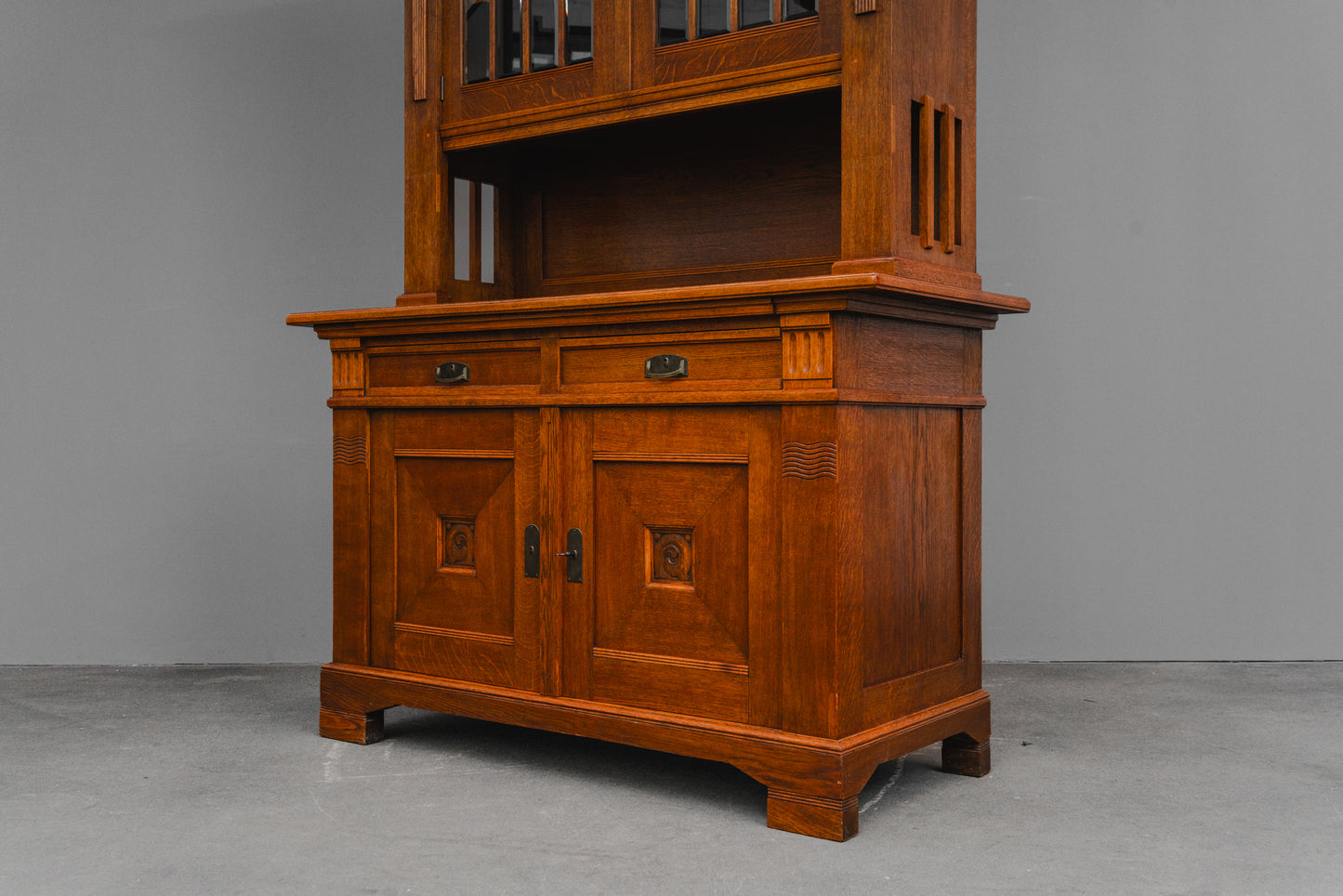 Beeindruckender Jugendstil Buffetschrank