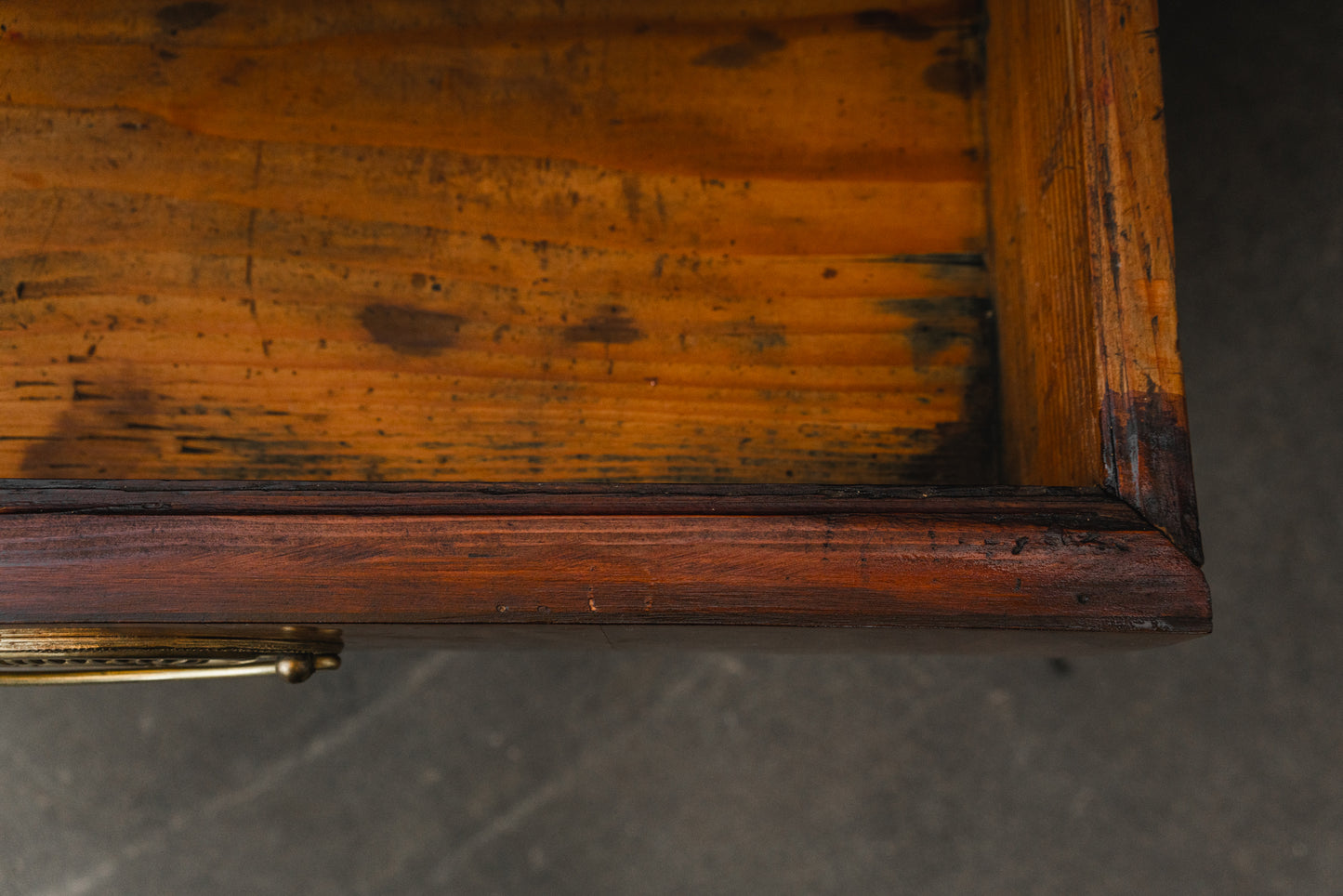 Biedermeier Kommode in Nussbaum - erste Hälfte des 19.Jahrhunderts