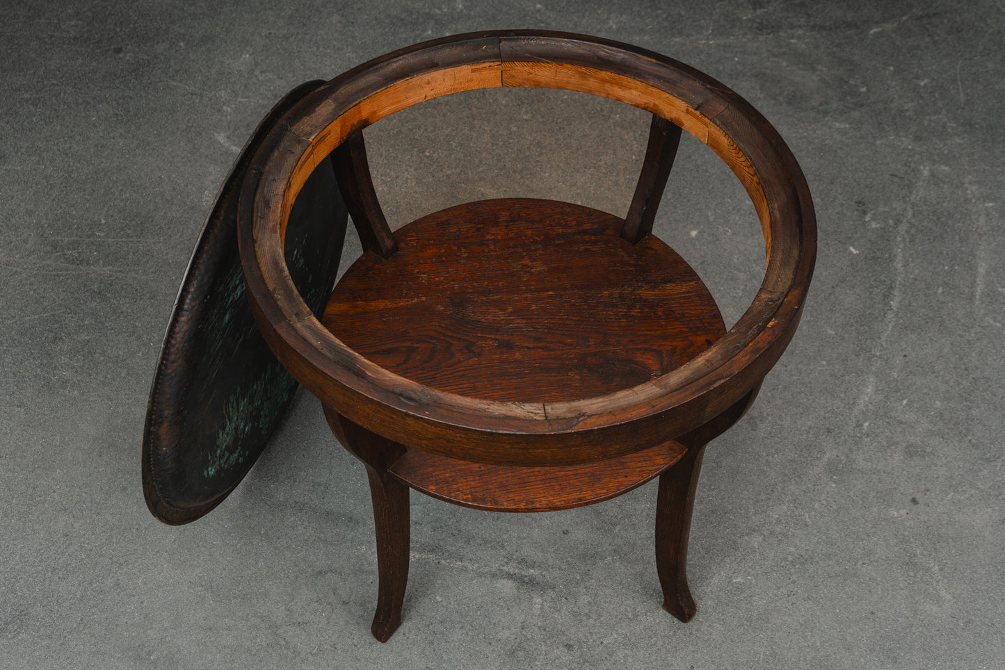 Jugendstil Beistelltisch aus Eiche - Anfang des 20.Jahrhunderts