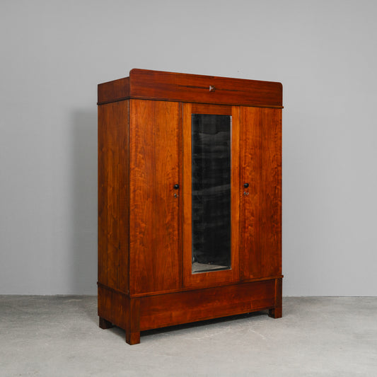Jugendstil Kleiderschrank in Nussbaum - Anfang des 20.Jahrhunderts