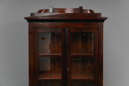 Biedermeier Stil Bücherschrank in Mahagoni - erste Hälfte des 20.Jahrhunderts