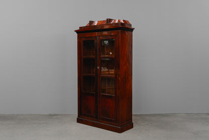 Biedermeier Stil Bücherschrank in Mahagoni - erste Hälfte des 20.Jahrhunderts