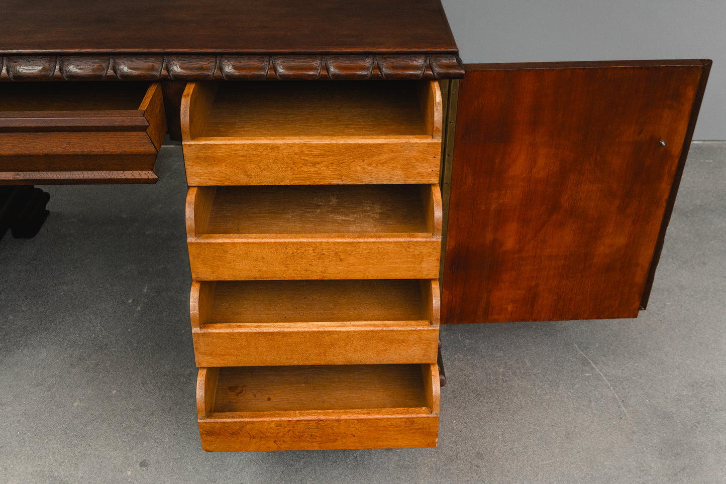 Jugendstil Schreibtisch in Eiche - Anfang des 20.Jahrhunderts