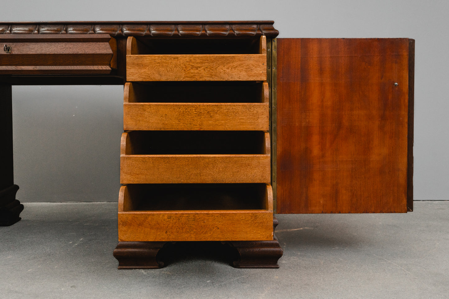Jugendstil Schreibtisch in Eiche - Anfang des 20.Jahrhunderts
