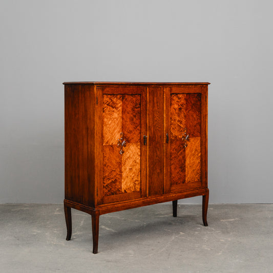 Jugendstil Schrank in Eiche - erste Hälfte des 20.Jahrhunderts