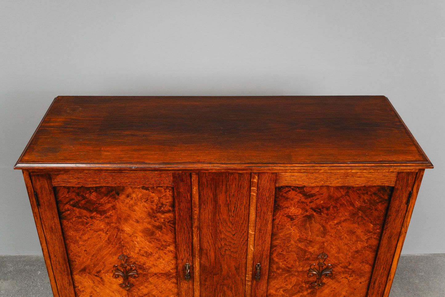 Jugendstil Schrank in Eiche - erste Hälfte des 20.Jahrhunderts