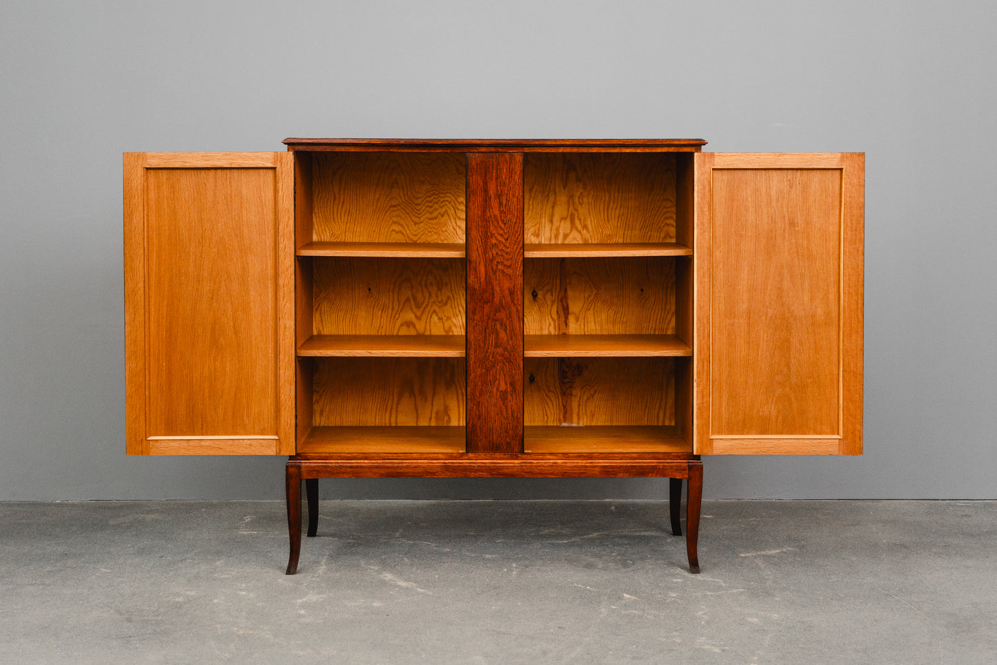 Jugendstil Schrank in Eiche - erste Hälfte des 20.Jahrhunderts