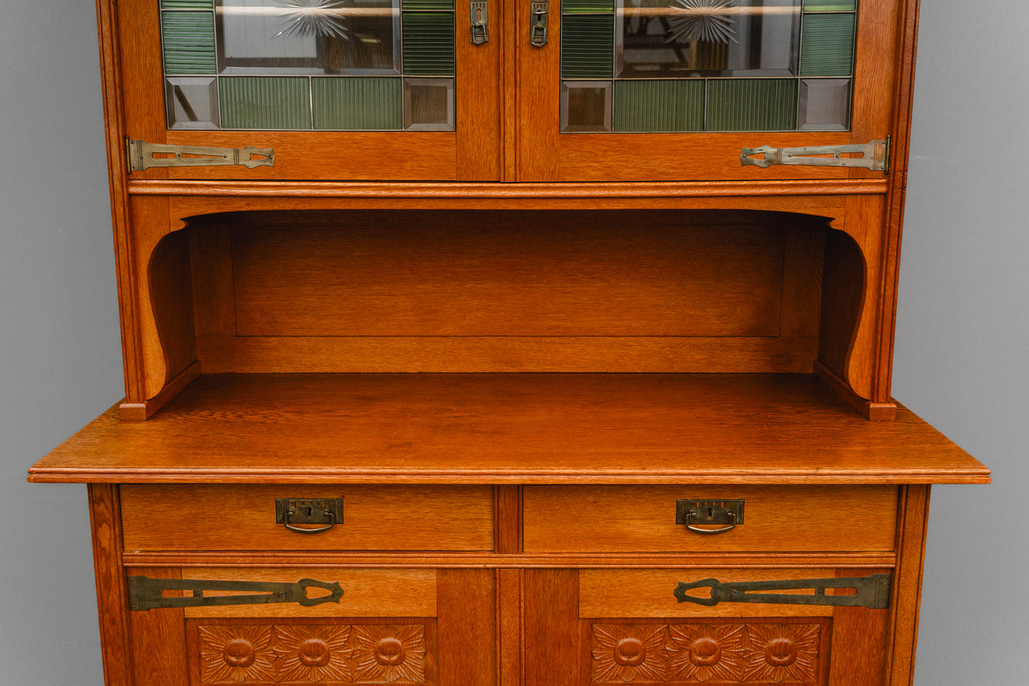 Jugendstil Buffet in Eiche - Anfang des 20.Jahrhunderts