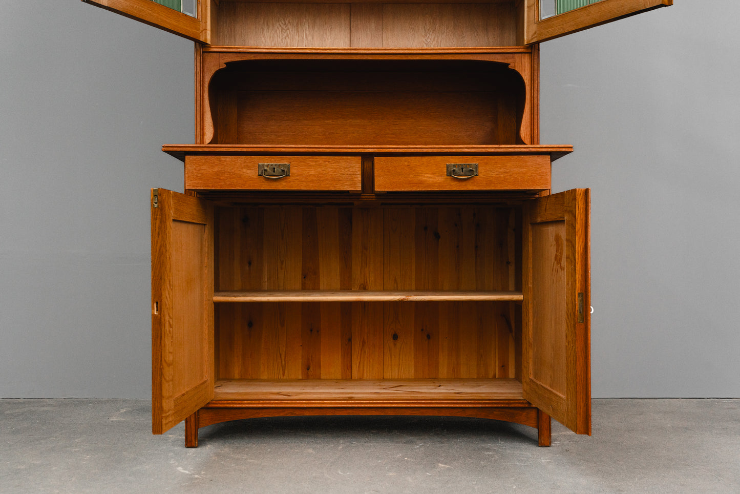 Jugendstil Buffet in Eiche - Anfang des 20.Jahrhunderts