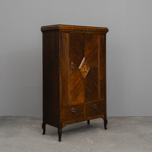 Jugendstil Wäscheschrank in Eiche - Anfang des 20.Jahrhunderts
