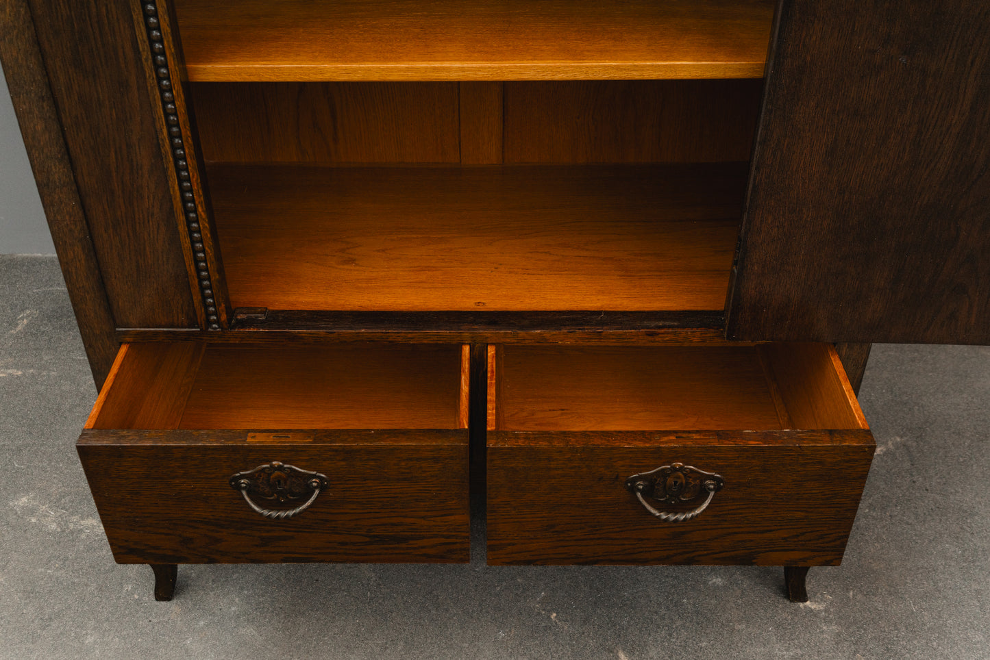 Jugendstil Wäscheschrank in Eiche - Anfang des 20.Jahrhunderts