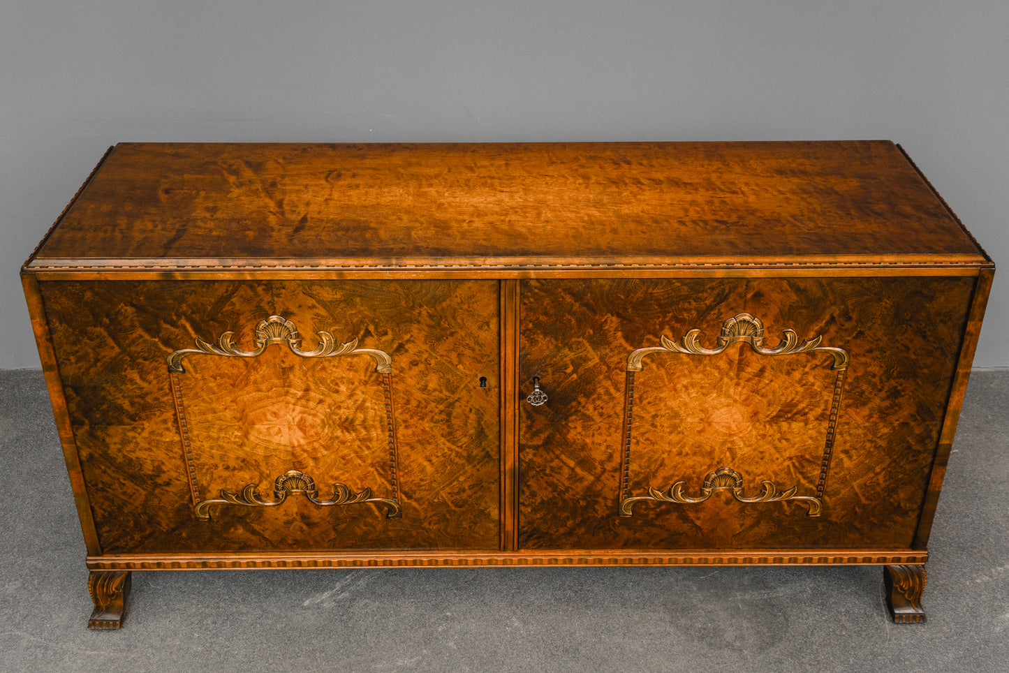 Art Déco Sideboard in Birke - erste Hälfte des 20.Jahrhunderts