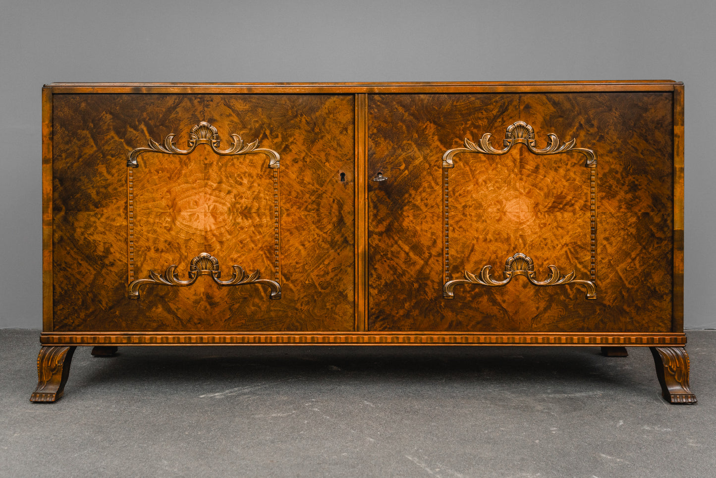 Art Déco Sideboard in Birke - erste Hälfte des 20.Jahrhunderts