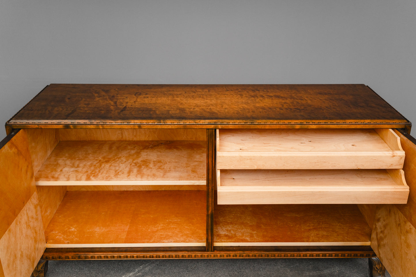 Art Déco Sideboard in Birke - erste Hälfte des 20.Jahrhunderts