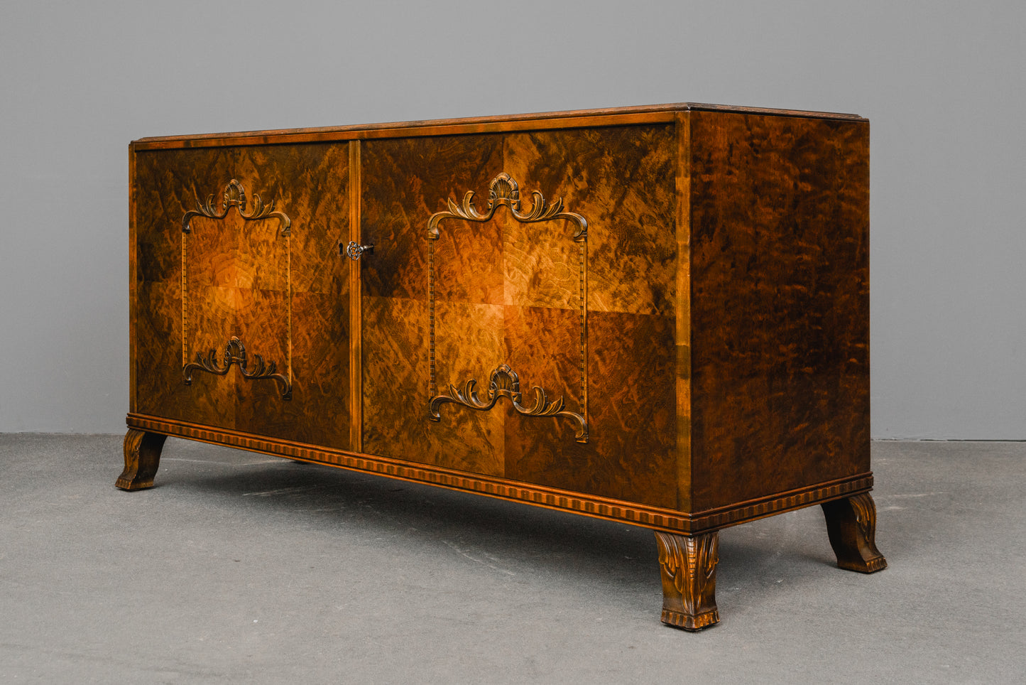 Art Déco Sideboard in Birke - erste Hälfte des 20.Jahrhunderts