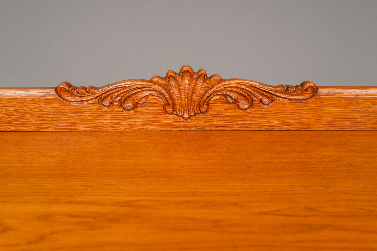 Jugendstil Kommode in Eiche - erste Hälfte des 20.Jahrhunderts