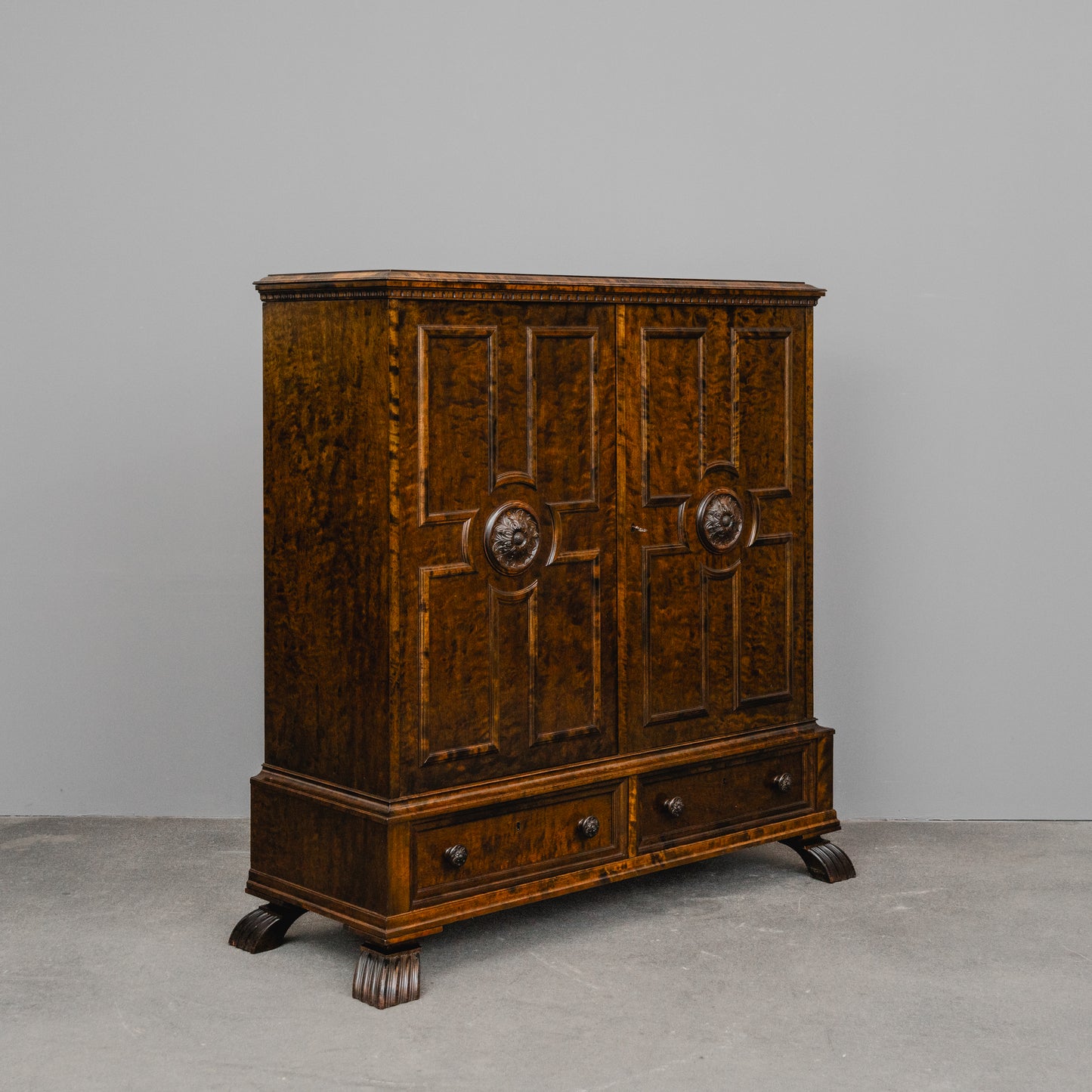 Historismus Schrank in Birke - erste Hälfte des 19.Jahrhunderts