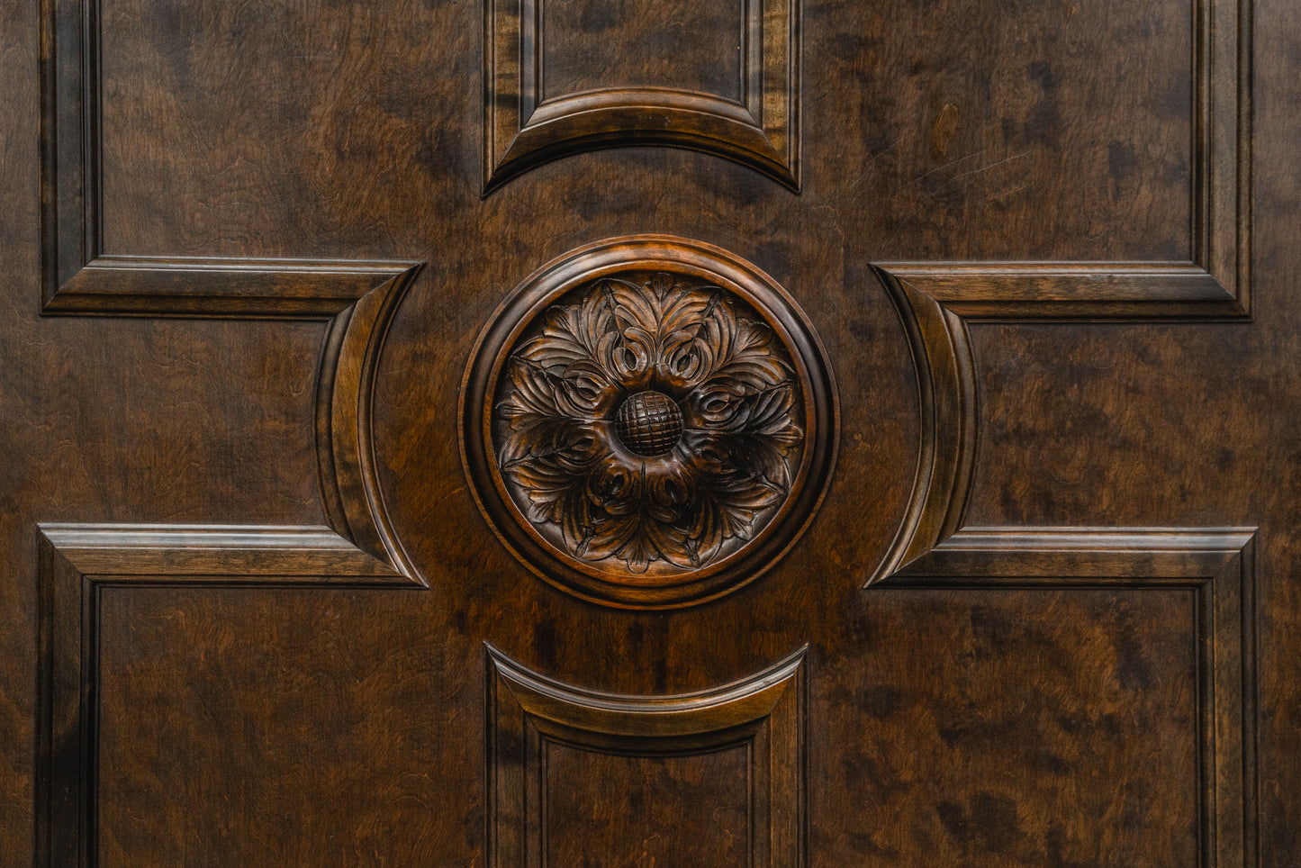Historismus Schrank in Birke - erste Hälfte des 19.Jahrhunderts