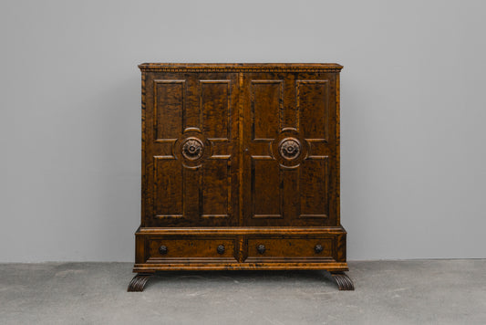 Historismus Schrank in Birke - erste Hälfte des 19.Jahrhunderts