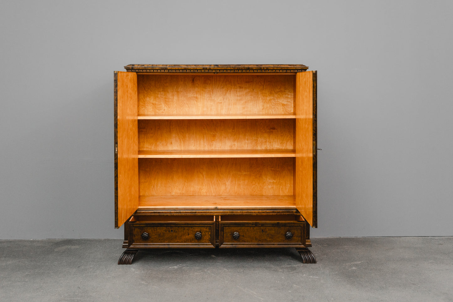 Historismus Schrank in Birke - erste Hälfte des 19.Jahrhunderts