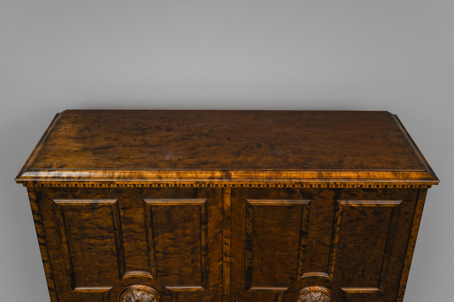 Historismus Schrank in Birke - erste Hälfte des 19.Jahrhunderts