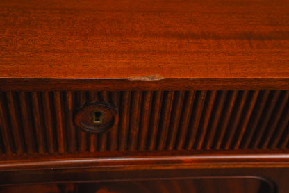 Klassizistischer Stil Sideboard in Mahagoni - zweite Hälfte des 20.Jahrhunderts
