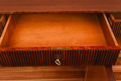 Klassizistischer Stil Sideboard in Mahagoni - zweite Hälfte des 20.Jahrhunderts