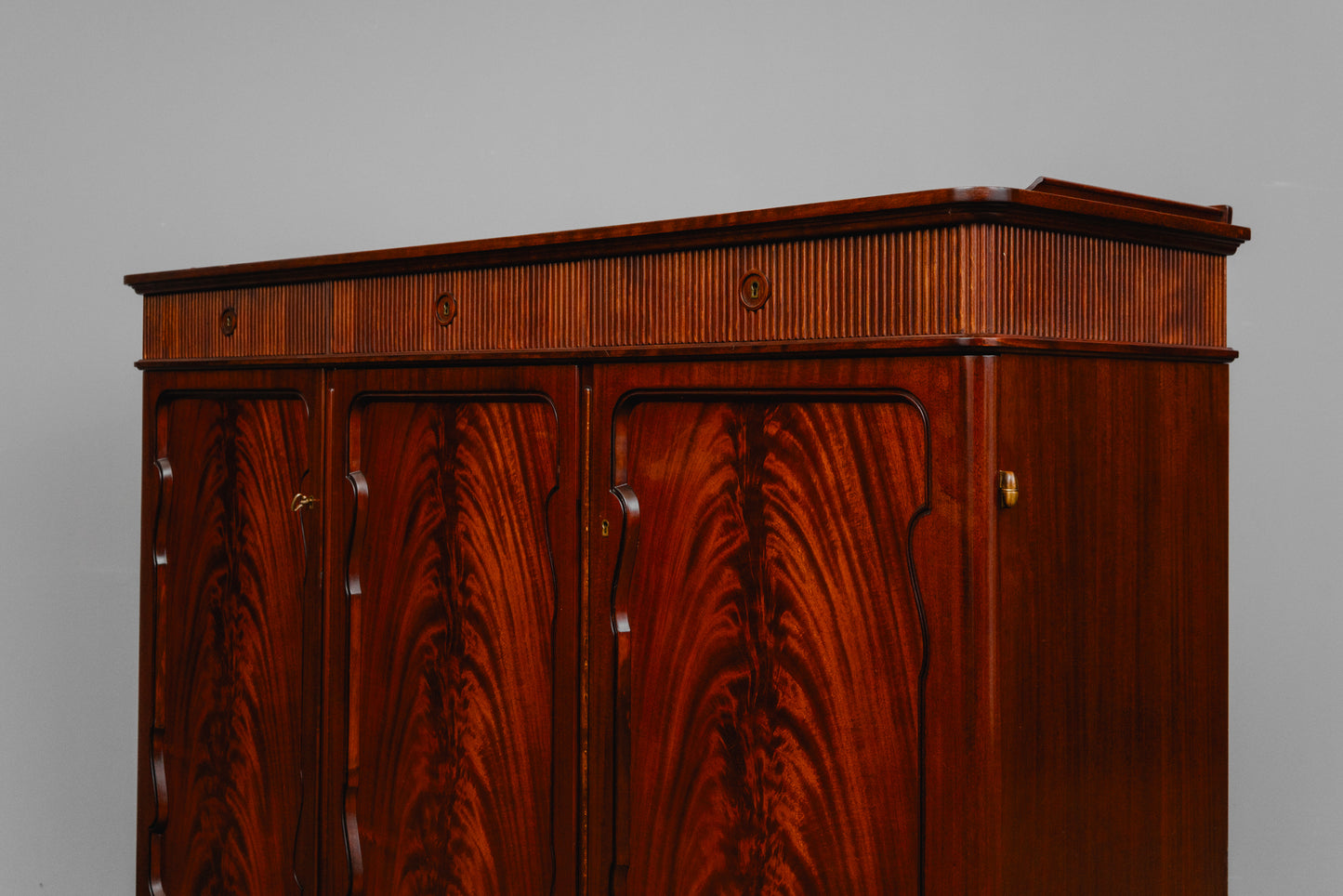 Klassizistischer Stil Sideboard in Mahagoni - zweite Hälfte des 20.Jahrhunderts