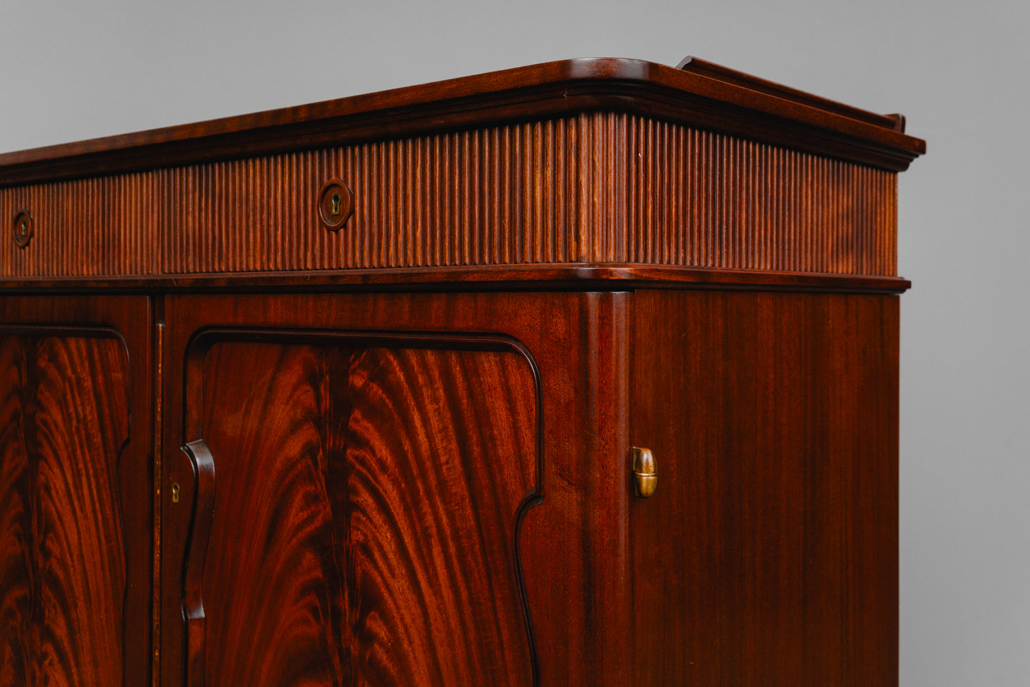 Klassizistischer Stil Sideboard in Mahagoni - zweite Hälfte des 20.Jahrhunderts
