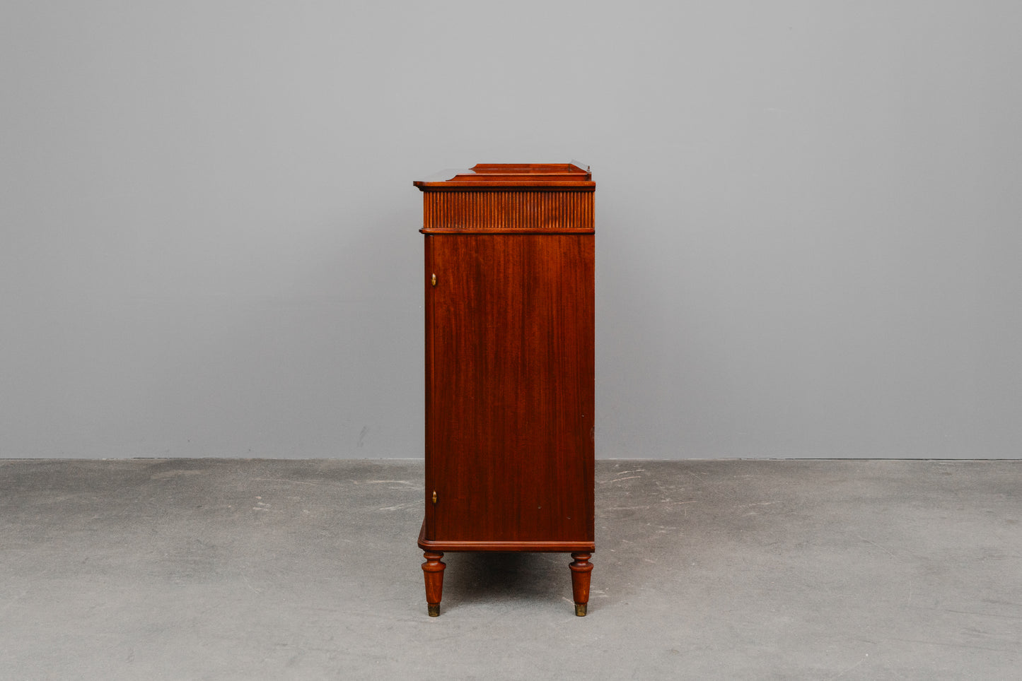 Klassizistischer Stil Sideboard in Mahagoni - zweite Hälfte des 20.Jahrhunderts