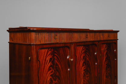 Klassizistischer Stil Sideboard in Mahagoni - zweite Hälfte des 20.Jahrhunderts