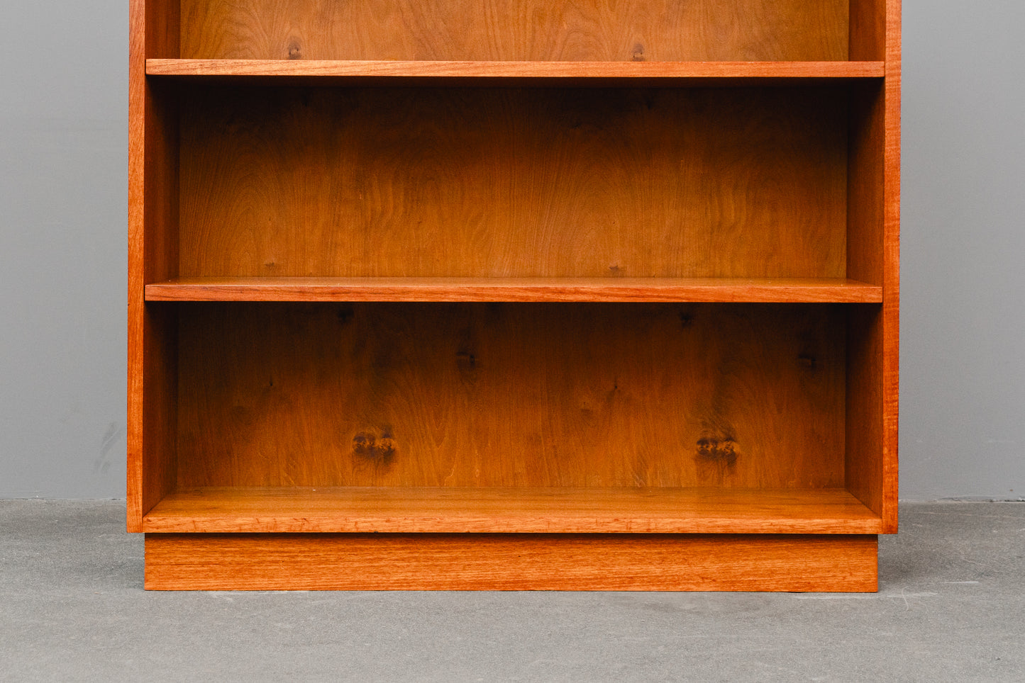 Mid-Century Bücherregal in Teak - Mitte des 20.Jahrhunderts