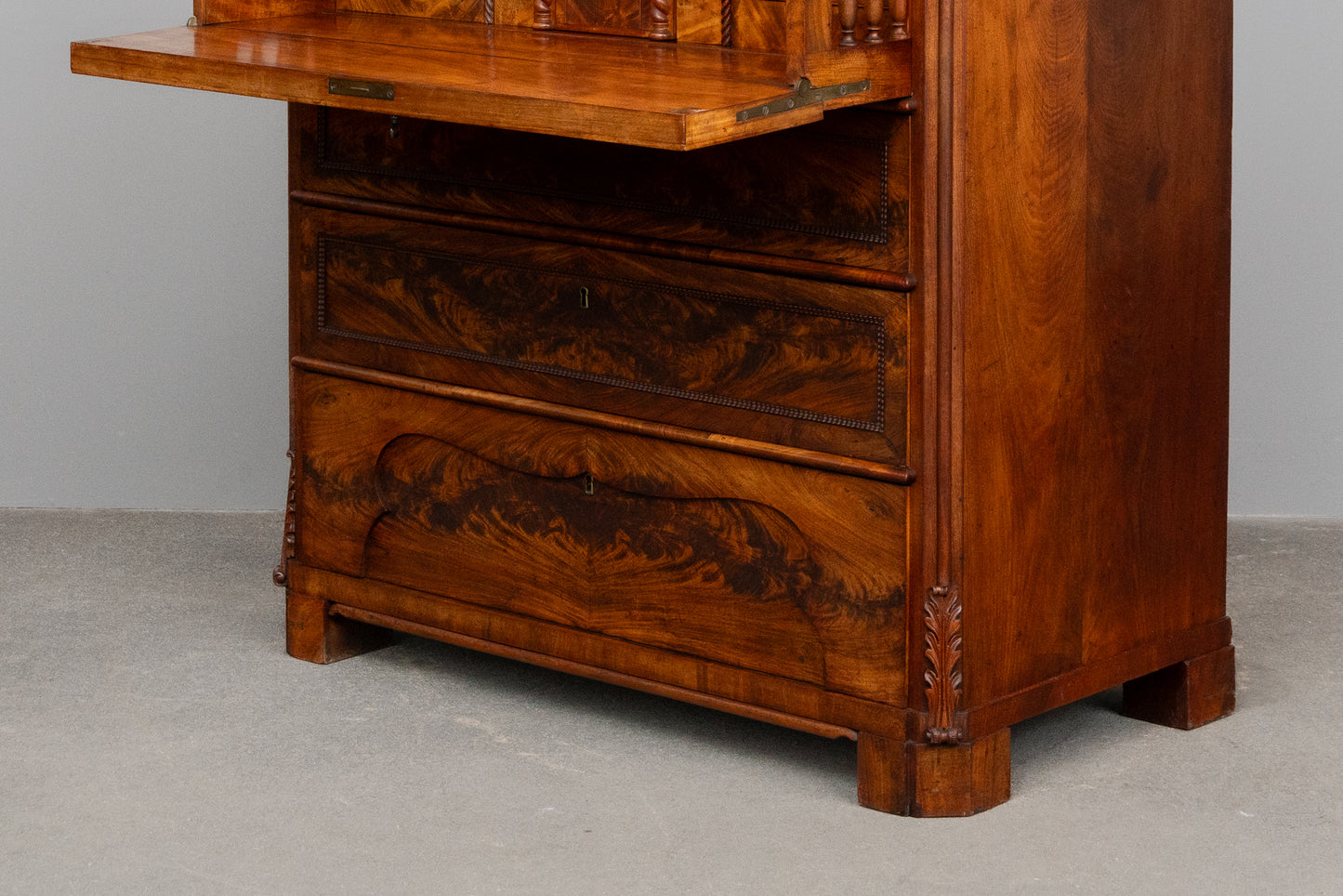 Biedermeier Kommode in Mahagoni - Mitte des 19.Jahrhunderts