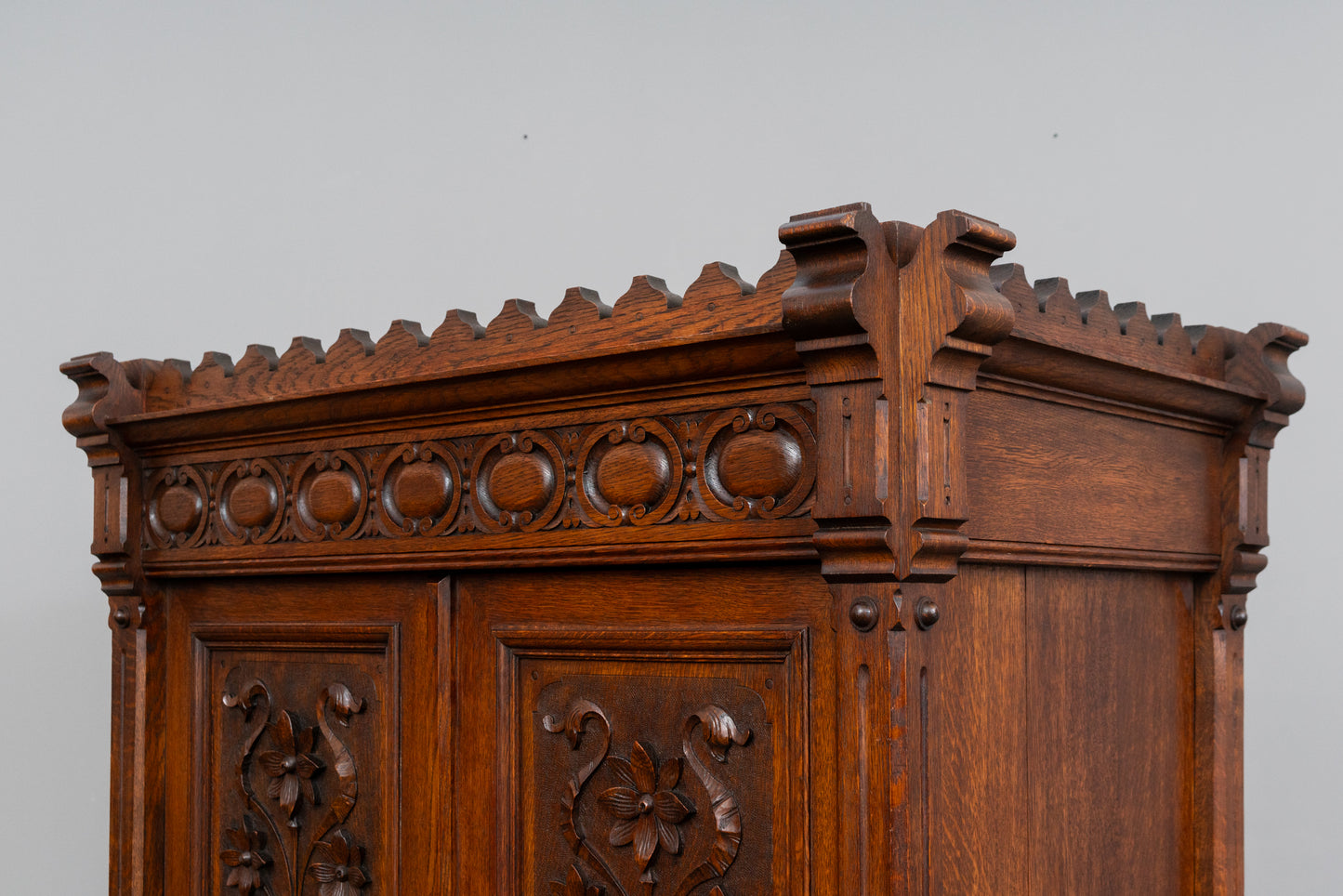 Gründerzeit Buffetschrank in Eiche - Ende des 19.Jahrhunderts