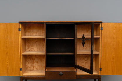 Jugendstil Sideboard in Eiche - erste Hälfte des 20.Jahrhunderts