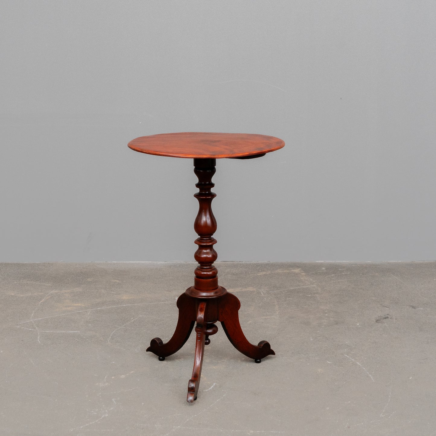 Biedermeier Blumentisch/Beistelltisch in Mahagoni - Mitte des 19.Jahrhunderts