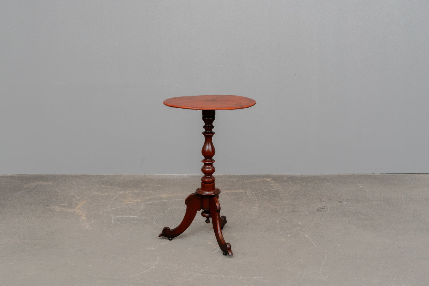 Biedermeier Blumentisch/Beistelltisch in Mahagoni - Mitte des 19.Jahrhunderts