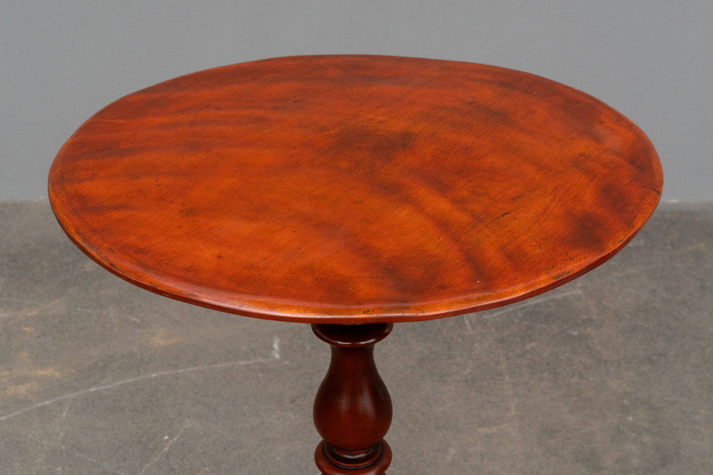 Biedermeier Blumentisch/Beistelltisch in Mahagoni - Mitte des 19.Jahrhunderts
