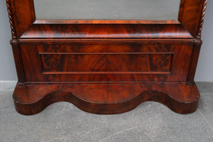 Biedermeier Spiegel mit Konsole in Mahagoni - Mitte des 19.Jahrhunderts