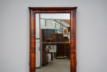 Biedermeier Spiegel mit Konsole in Mahagoni - Mitte des 19.Jahrhunderts