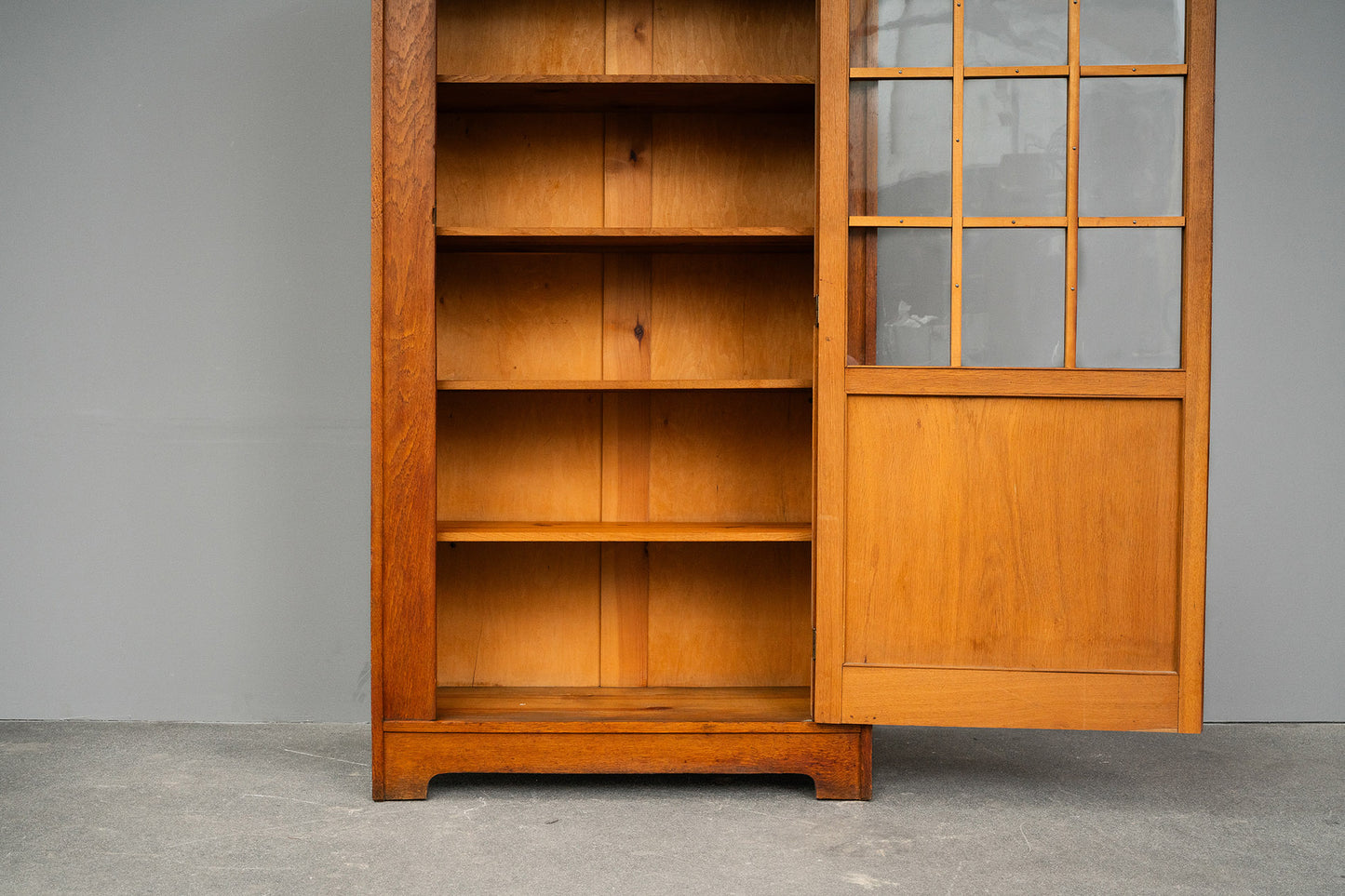 Kleiner Jugendstil Bücherschrank in Eiche - 1.Hälfte des 20.Jahrhunderts