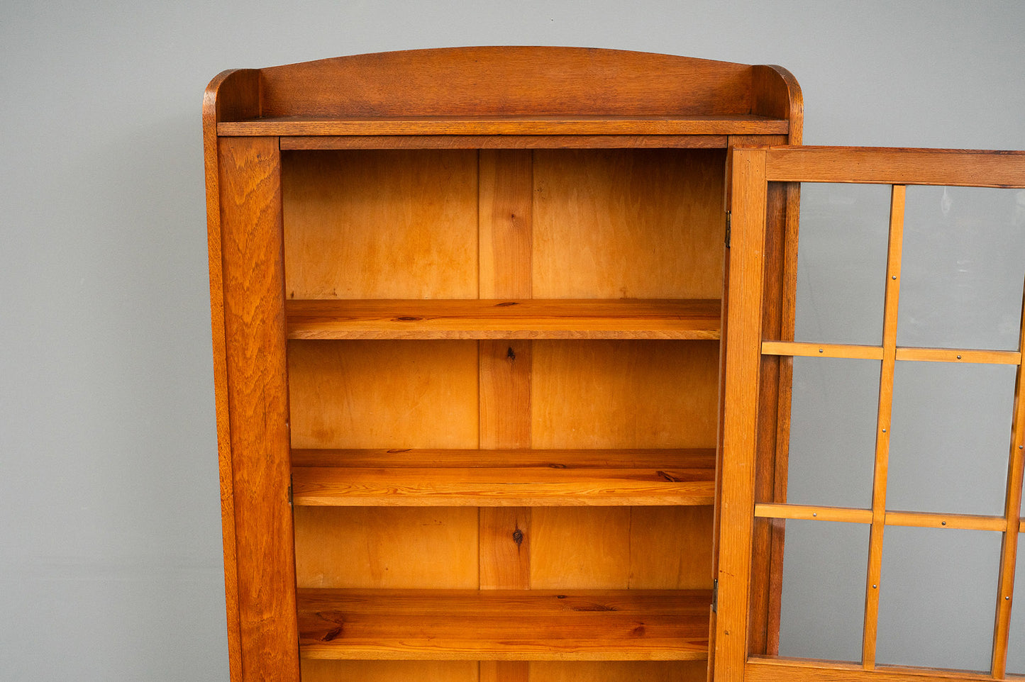 Kleiner Jugendstil Bücherschrank in Eiche - 1.Hälfte des 20.Jahrhunderts